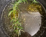 炊飯器で楽に栄養補給！鶏モモの白ワイン煮作り方1写真