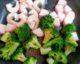 簡単朝食！余り蒲鉾ブロッコリー卵エビ塩炒作り方7写真