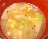 コーン缶とキャベツの味噌スープ作り方6写真