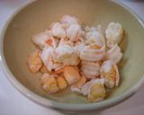 レモンでキレイに！エビとアボカドの前菜作り方2写真