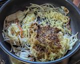 夏に◎食欲UP♡梅干ソース焼きそば作り方3写真