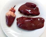茹で漬けで臭みなし!鶏レバーのサラダ作り方2写真
