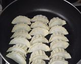 自宅で簡単♪本格焼き餃子　作り方7写真
