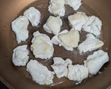 旨辛絶品！鶏胸肉のジューシー山賊焼き作り方4写真
