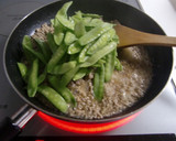 ✻絹さやとひき肉のしょうが炒め✻作り方4写真