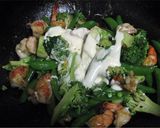 野菜たっぷりのカレー風味エビマヨ作り方10写真