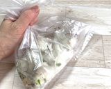 ポリ袋ふりふりおにぎり『ツナとゆかり』作り方5写真