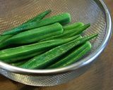 旬のオクラで◆おぼろ昆布と鰹節のせ作り方1写真