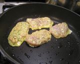 豚ヒレ肉のピカタ～チーズ風味･:*ﾟ♡作り方6写真