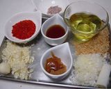 タイの万能食べるラー油・チリインオイル作り方1写真