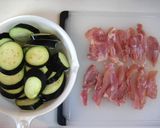 ナスと鶏肉のカマンベールチーズ焼き作り方1写真