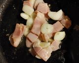春菊の茎とベーコン炒め作り方2写真