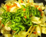 夏を乗り切れ!!ゴーヤと鶏胸肉の炒め物作り方6写真