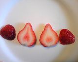 スイーツやお弁当の飾りに♪ハートのいちご作り方1写真