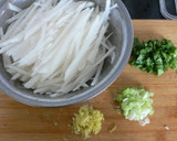我が家の中華✿細切り大根の炒め作り方1写真