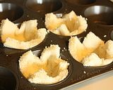卵とろとろ♪ハムエッグの食パンカップ作り方1写真