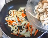 たっぷりキノコ☆とろ玉丼作り方4写真