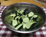 おっ！簡単☆食べるラー油で胡瓜の漬物作り方1写真