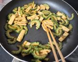 mゴーヤと油揚げの味噌炒め作り方5写真