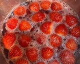 かき氷に、デザートに、苺シロップ作り方1写真