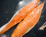 簡単！銀鮭の味噌漬け煮作り方1写真