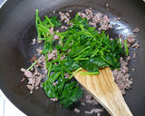 簡単美味しいほうれん草とひき肉の炒め物作り方3写真