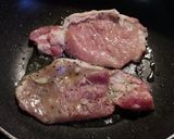 チーズオン♪豚ロースのハーブ漬け焼き作り方3写真