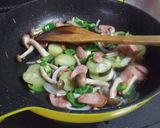 野菜たっぷり❤娘の大好きなナポリタン作り方6写真