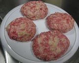 もっちりハンバーグのタルタルアボガド添え作り方3写真