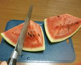 端まで甘～く食べやすい！スイカの切り方☆作り方2写真