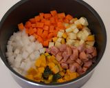 野菜たっぷりカレー風味のスープ作り方1写真