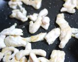 鶏肉と梅で.和風チンジャオロース作り方3写真