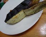 焼きナスの皮はおしりからむく～♪作り方5写真
