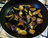 茄子と青紫蘇のごま味噌炒め作り方3写真