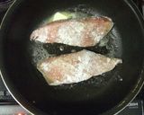 鮭のソテー　和風バターきのこソース作り方3写真