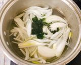 ハムと天かすと玉ねぎのみそ汁作り方4写真