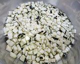 白いご飯にピッタリ!野菜入り大葉味噌作り方1写真