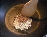 海老と絹さやのマヨチョビ炒め作り方3写真