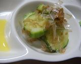 美容レシピ③オリーブオイルin梅きゅ～作り方1写真