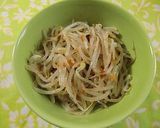 ニラともやしの❤食べるラー油和え作り方4写真