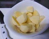 簡単☆ほっこりじゃがいもと鶏肉の煮物作り方1写真