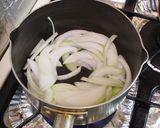 トマトの酸味が嬉しい洋風親子丼作り方1写真