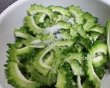 スリランカ料理◆ゴーヤと玉ねぎの和え物作り方2写真