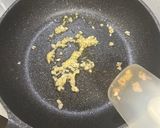 エビとしめじの生青海苔クリーム炒め煮作り方2写真