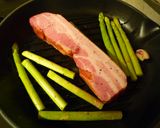 厚切りベーコンとアスパラのジューシー焼き作り方2写真