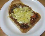 余ったカレーで♪カレーチーズトースト!作り方4写真