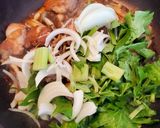 セロリの葉と鶏もも肉の鬼旨炒め作り方6写真