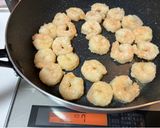 ぷりぷりエビマヨ😋背わたナシ冷凍海老で簡単調理🍤作り方4写真