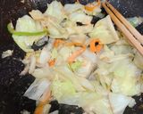 夏は朝のうちに料理を！鶏手羽元焼きと焼きそば等☆作り方5写真