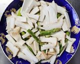 レンジで副菜 アスパラとエリンギのマスタード和え作り方4写真